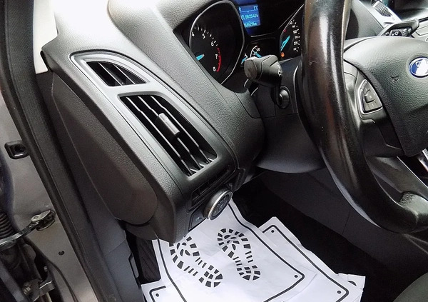 Ford Focus cena 29900 przebieg: 168000, rok produkcji 2016 z Ryki małe 379